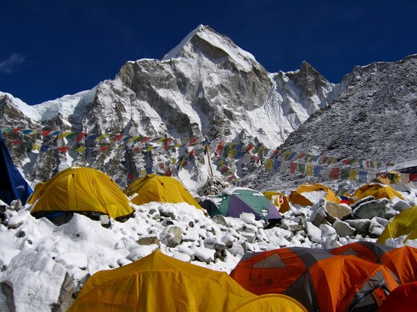 Zona de campare in Everest