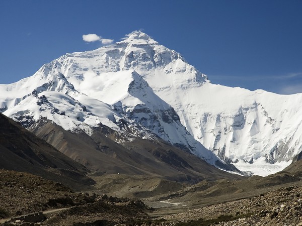 Partea nordica a Everestului
